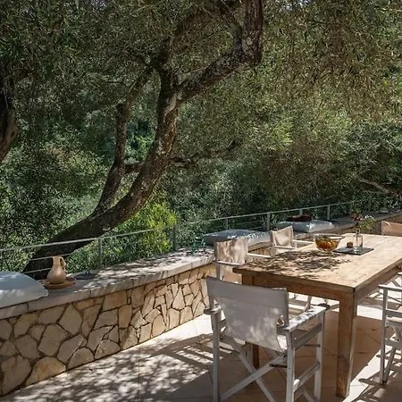 Villa Agni Bay House *